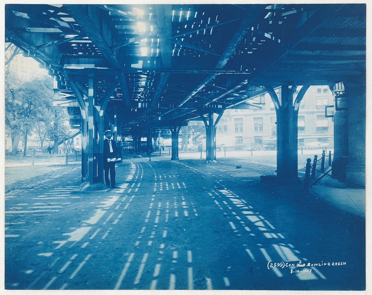 IdentificatieTitel(s): Aanleg van de New Yorkse metro Bowling Green Subway Station, New York CityObjecttype: foto Objectnummer: RP-F-2012-24Opschriften / Merken: datum en annotatie, recto, gedrukt: ‘(